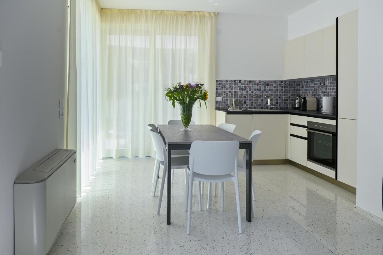 Castro  Perle Marine Suite Apartments מראה חיצוני תמונה